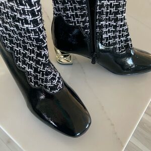 Beautiful ladies dress boots!! NWOT
